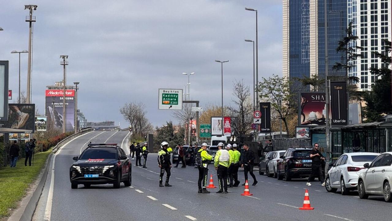 Beşiktaş terör saldırısı sonrası güvenlik güçleri 17 kişiyi gözaltına aldı - 2026