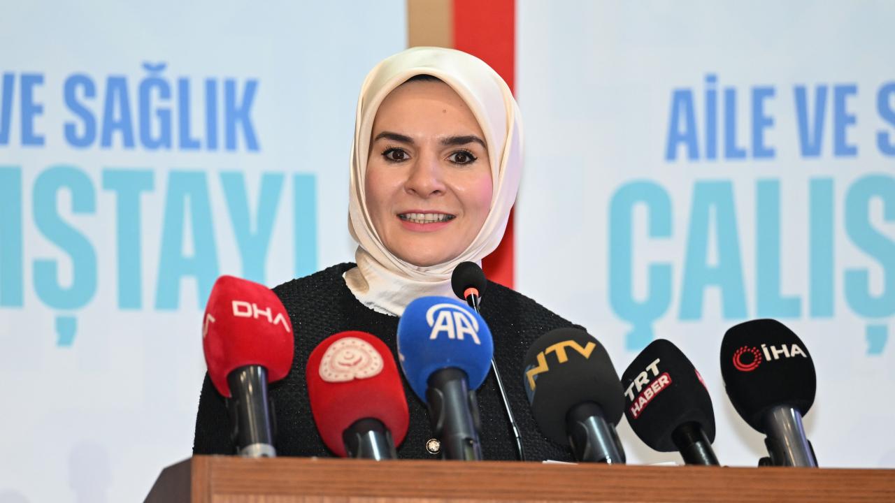 Bakan Göktaş, çocuklar için sosyal medya düzenlemesinin detaylarını açıkladı - 2026