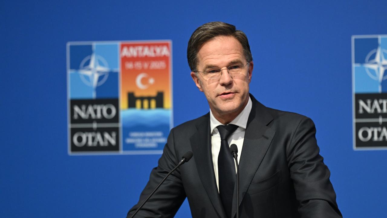 Rutte, NATO'nun nükleer caydırıcılığını güçlendirmek için adımlar attı - 2026