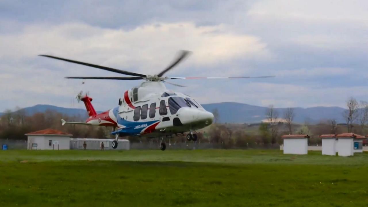 Komandolar, GÖKBEY helikopteri ile gerçekleştirdiği ilk eğitimde başarı sağladı - 2026