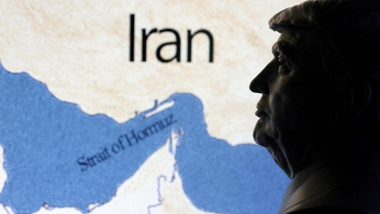 Hürmüz Boğazı'nda mahsur kalan gemilere yardım sözü - 2026