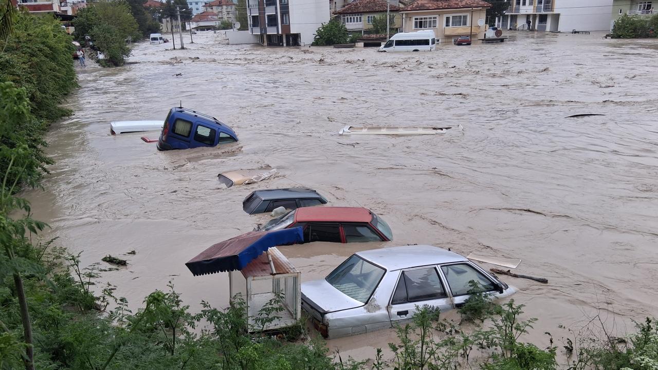 Samsun Havza'da 3 okulda eğitime bir gün ara verildi - 2026