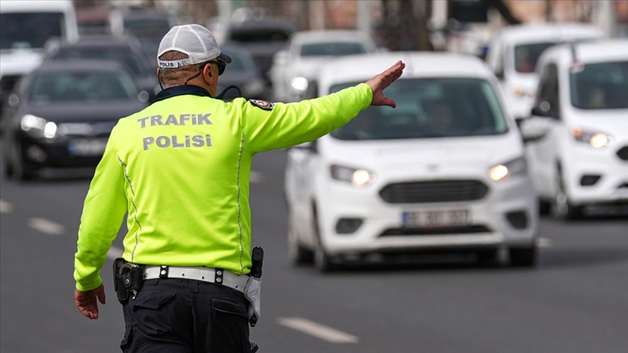 İstanbul'da 12 Ekim'de trafiğe kapatılacak yollar belirlendi - 2026