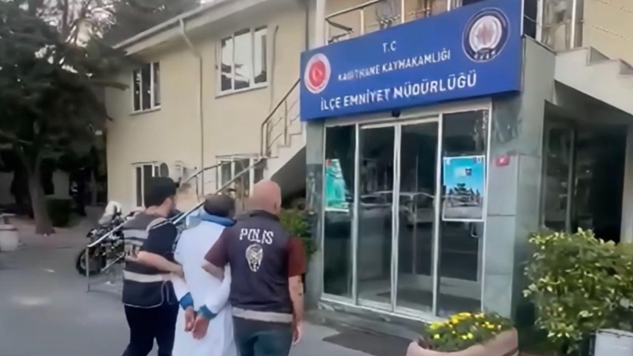 Türk bayrağına saldıran şüpheli Adana'da tespit edildi - 2026