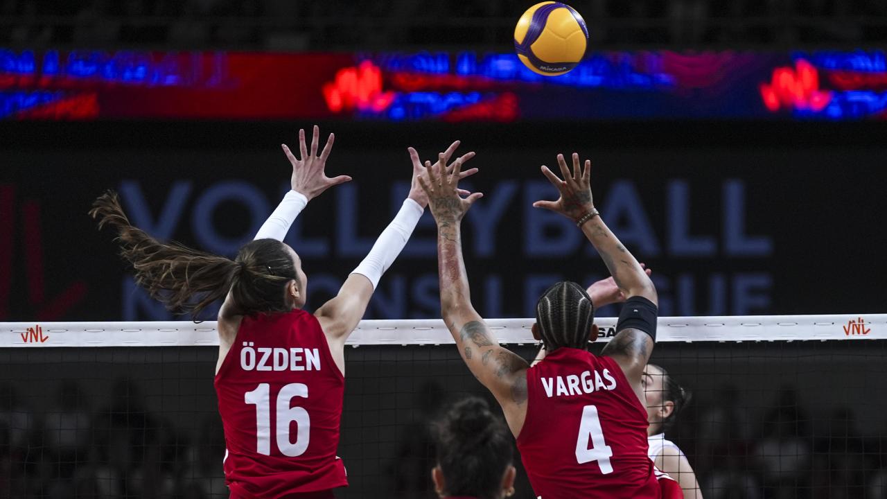 VNL çeyrek finalde Filenin Sultanları Kanada'yı hedefliyor - 2026
