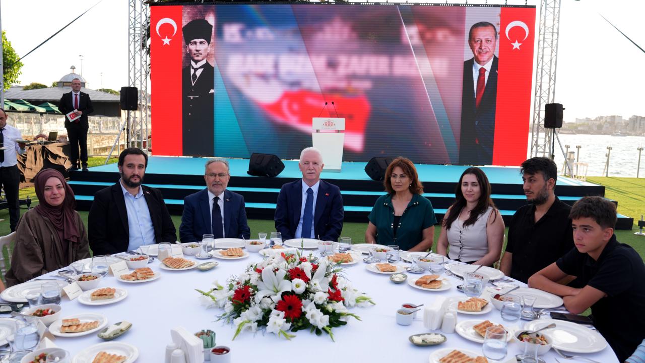 İstanbul Valiliği, 15 Temmuz şehit aileleri için anlamlı bir etkinlik gerçekleştirdi - 2026