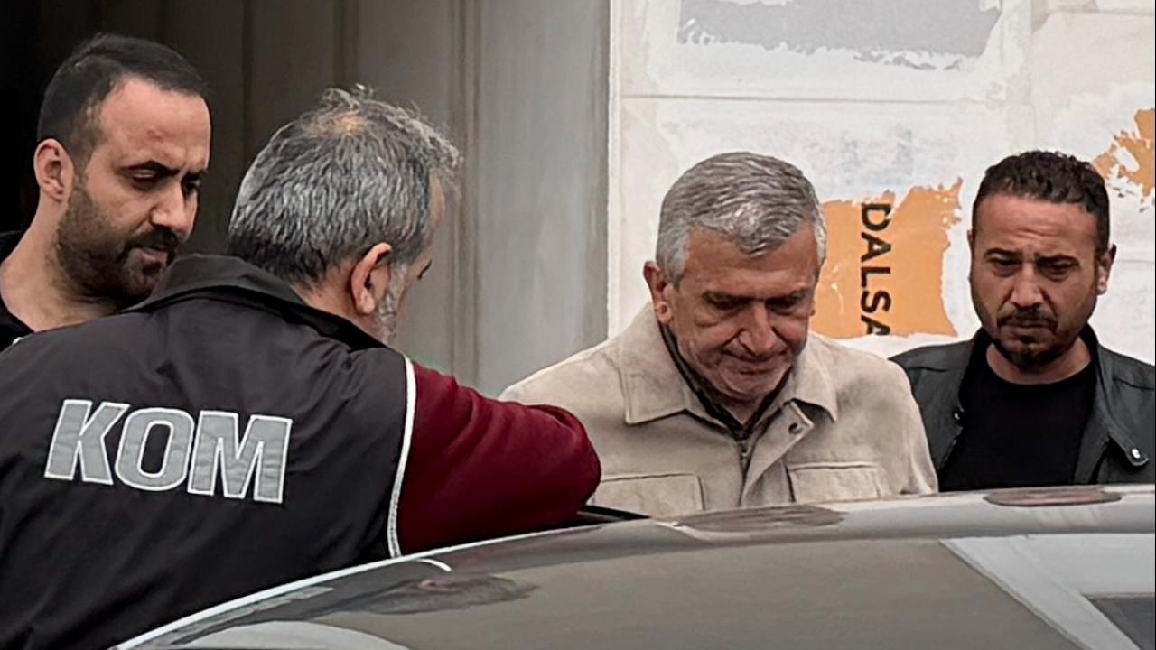 Eski Akçakoça Belediye Başkanı Albayrak yeniden tutuklandı - 2026