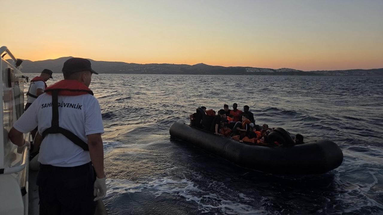 İzmir'de 80 düzensiz göçmen yakalandı - 2026