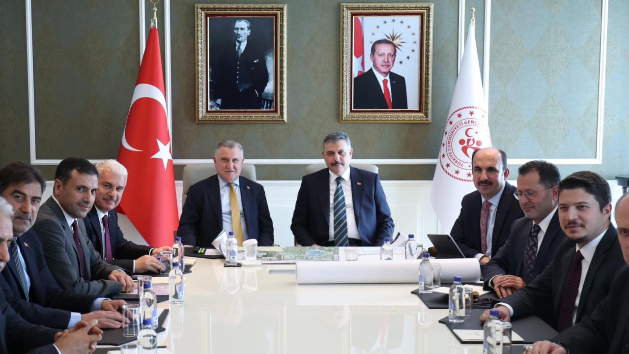 Bakan Bak ve İçişleri Bakanı Çiftçi kritik toplantıda güvenlik önlemlerini güçlendirdi - 2026